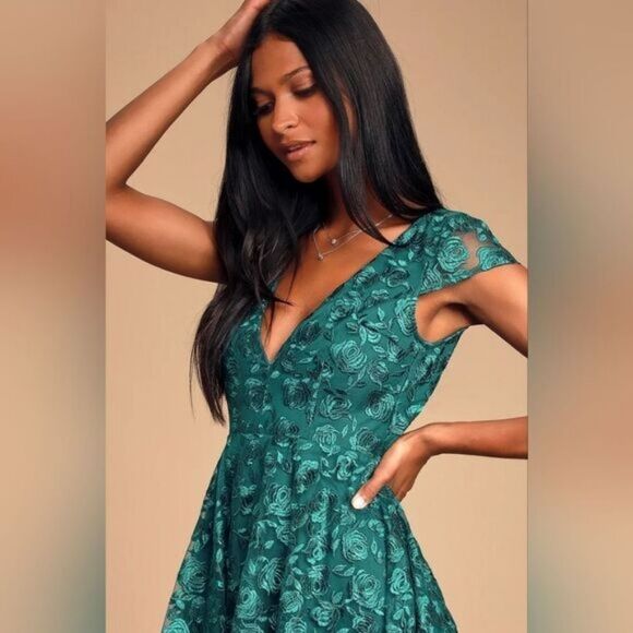 Lulu's Jacqueline Emerald Green Floral Embroidered Backless Flare‎ Midi Dress S - Picture 3 of 10